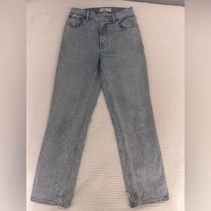 Petites - Abercrombie 90s Straight Ultra High Rise Size
